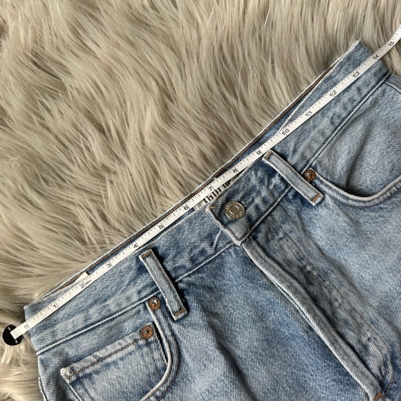 AGOLDE Rumi Short in Renewal Size 26 - Picture 8 of 9